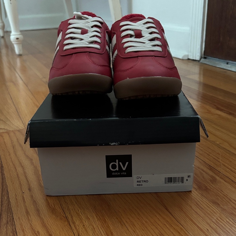 DV by Dolce Vita Women’s Red Sneakers